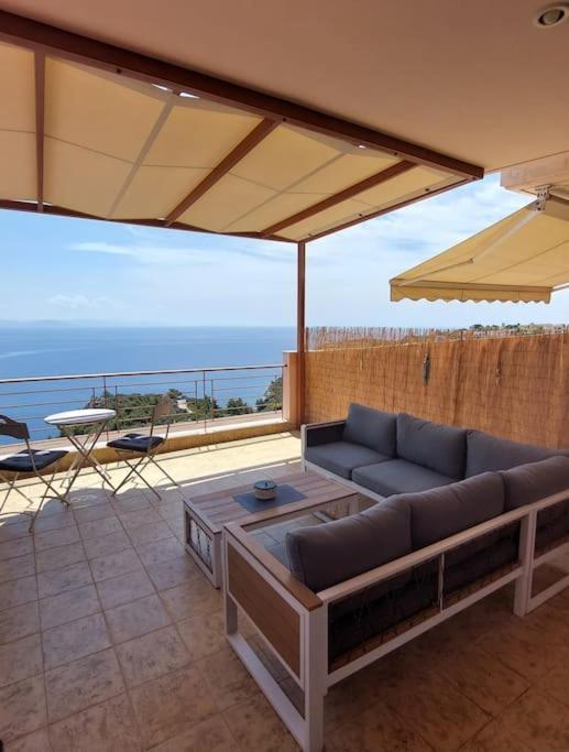 Simply Meraki Gytheian Apt With Panoramic Sea View غيتيو المظهر الخارجي الصورة